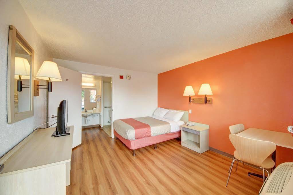 Red Roof Inn San Antonio Northeast - Rittiman Rd Esterno foto